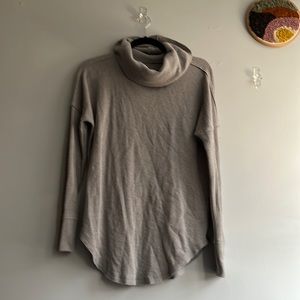Grey thermal turtleneck